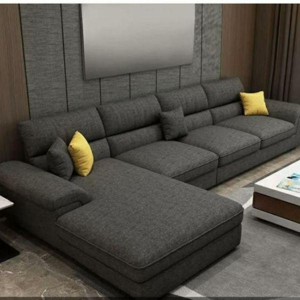 Sofa góc HHL296 dễ kết hợp bàn trà và nội thất phòng khách.